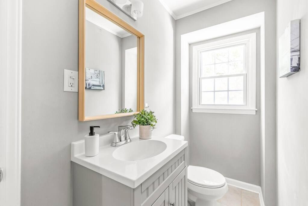 Spotless 4Br Near Clt Uptown, Fast Wi-Fi Διαμέρισμα Σάρλοτ Εξωτερικό φωτογραφία
